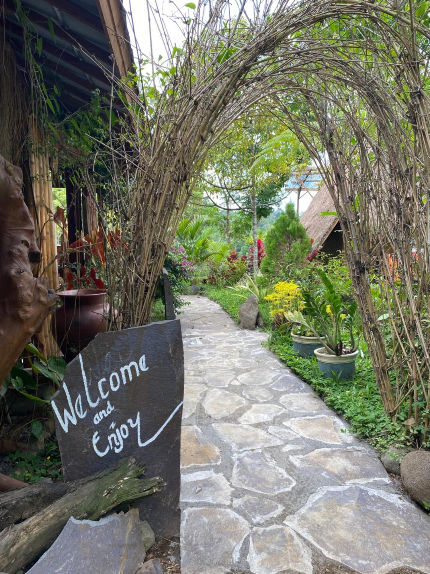 The Alam Tetebatu Bungalow & Restaurant エクステリア 写真